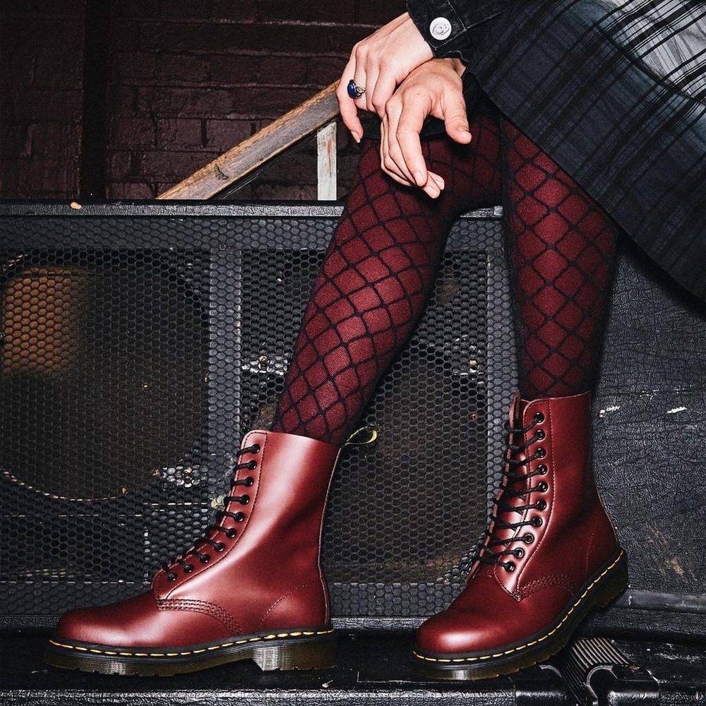 Doc Dr. Martens 1490 Cherry Red Smooth Leather Boots Unisex Sz W11/M10 Like New